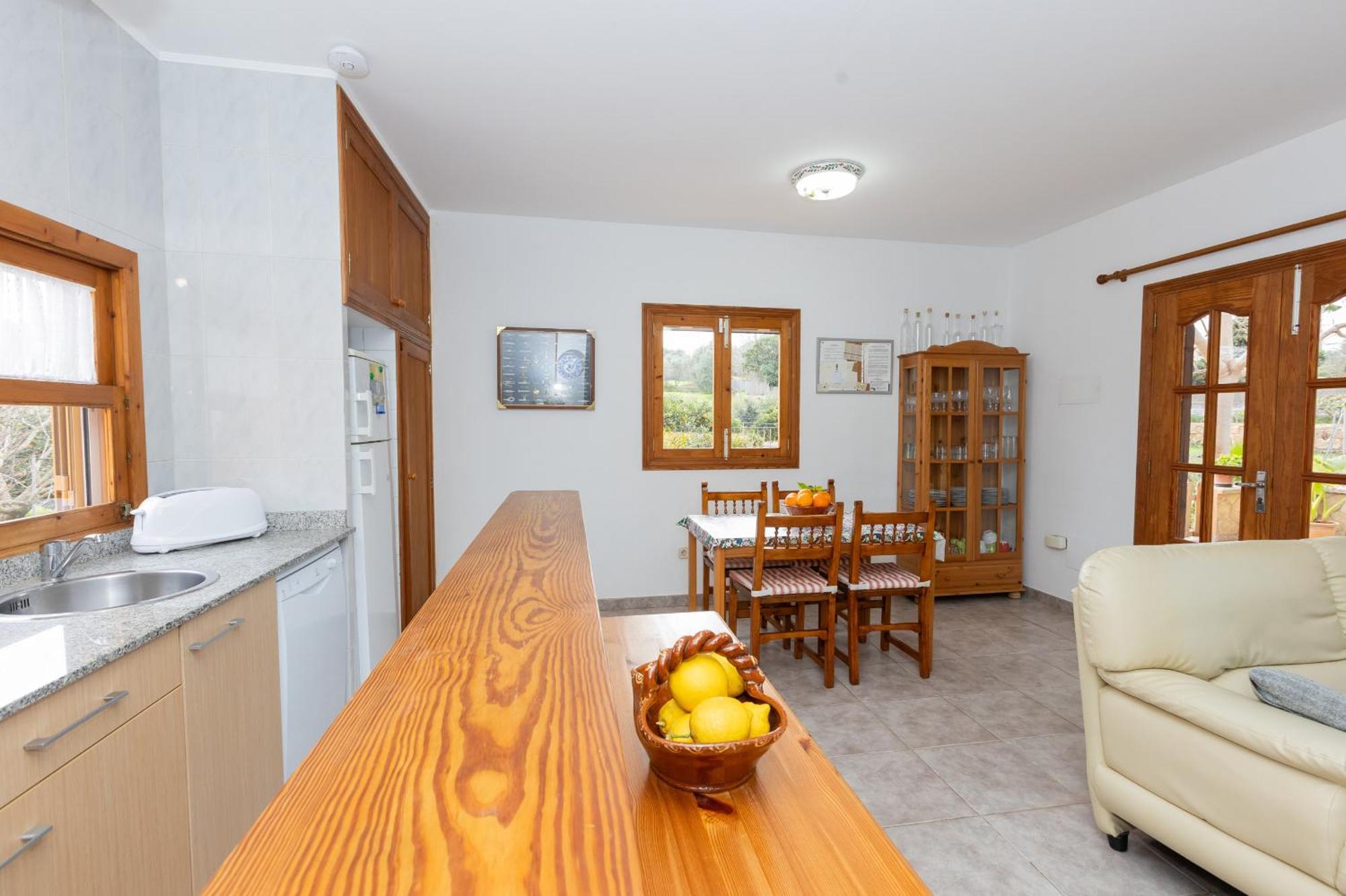 Yourhouse Sa Caseta *